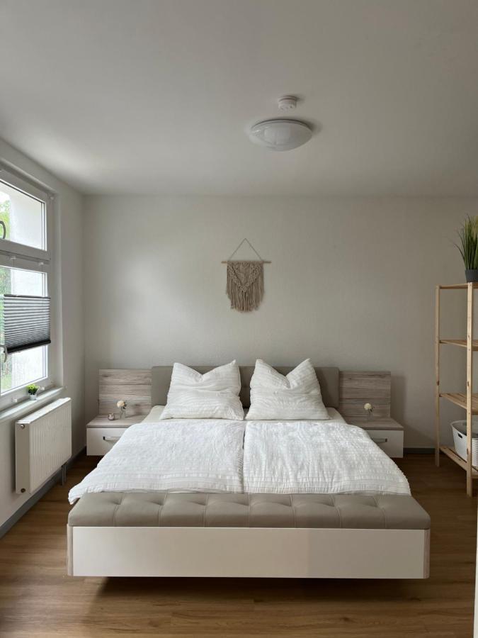 Apartment Horst - Gemuetliche Und Moderne Ferienwohnung In Der Innenstadt بازهفالك المظهر الخارجي الصورة